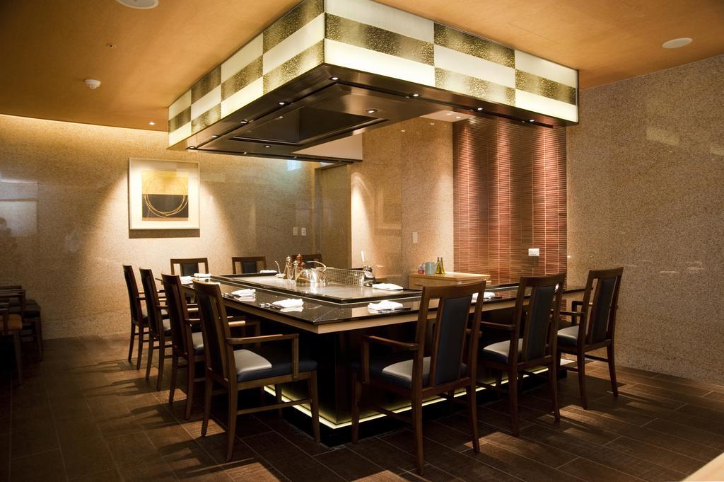 The Okura Prestige Taipei Hotel Екстериор снимка A restaurant in the hotel