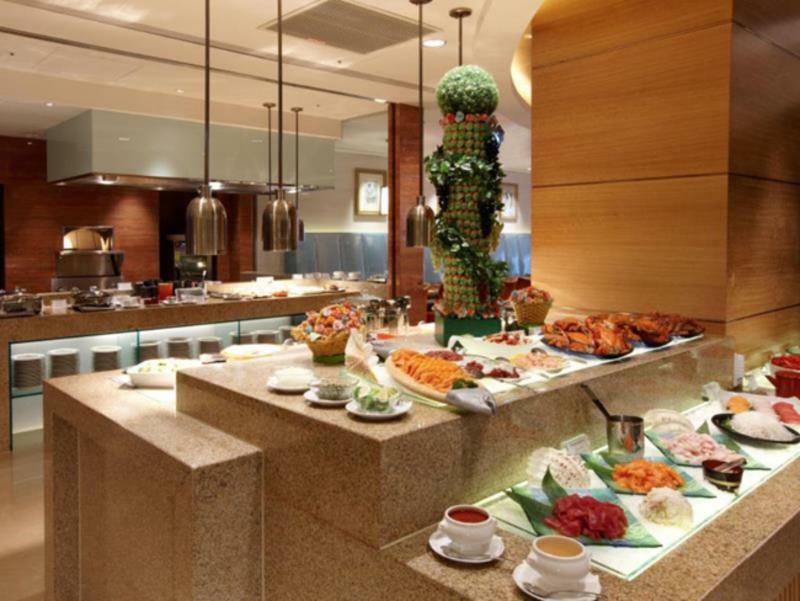 The Okura Prestige Taipei Hotel Екстериор снимка A buffet at a hotel